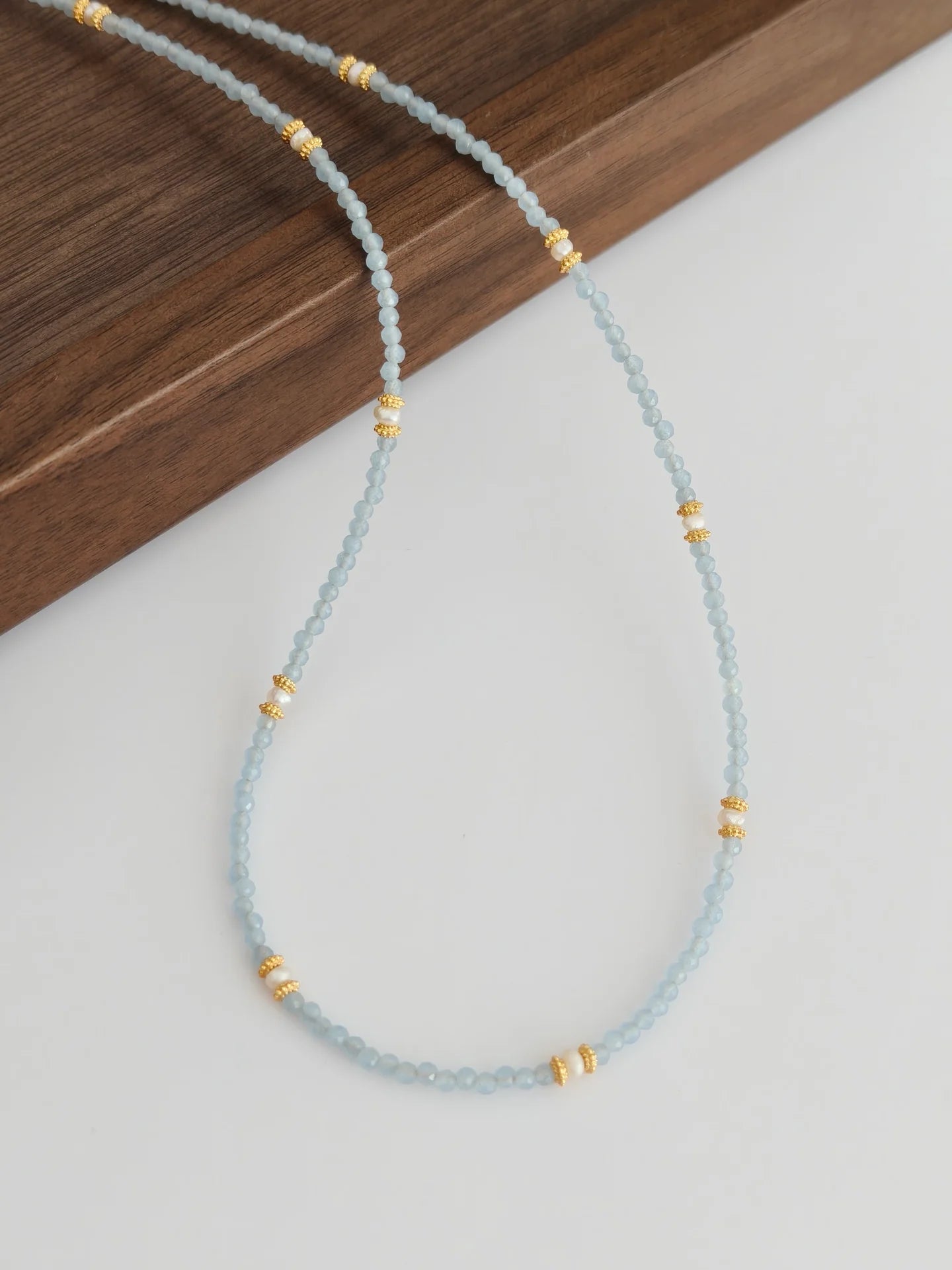 Blue Faceted Cat'S Eye Stone Pearl Necklace